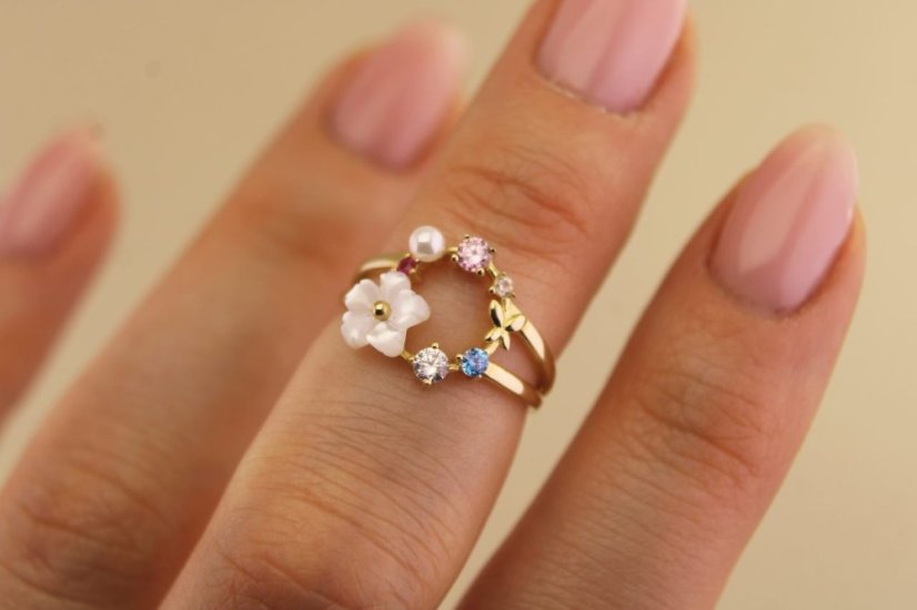 Zlaý prsteň - Rozkvitnutý veniec- Farebné zirkóny - Perleťový kvet - Žlté zlato - 14k