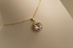 Retiazka- celebritka- číry zirkón- pozlátené striebro