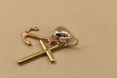 Prívesok -srdce- kotva- kríž- kombinované zlato-14 karátov