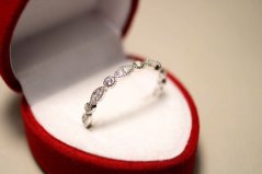 Prsteň-číre zirkóny-rhodium-striebro