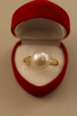 Prsteň- riečna perla- žlté zlato- 14 karátov