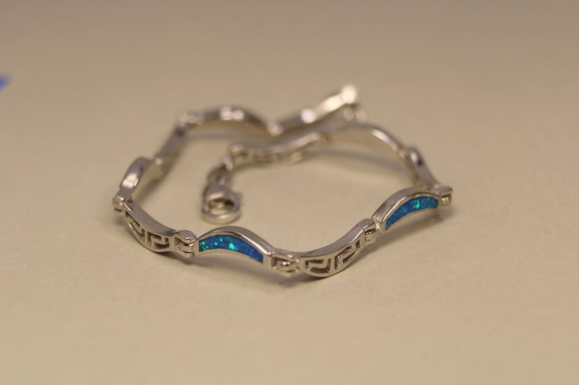 Strieborný polopevný náramok striedavý vzor s modrým opálom, rhodium, 19,5 cm, 10,27g, 925/1000