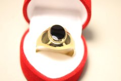 Zlatý prsteň-čierny ónyx-žlté zlato-14K
