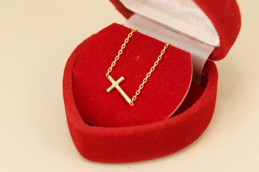 Celebritka-Krížik-Anker-Žlté zlato-14k