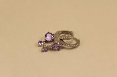 Náušnice - fialové zirkóny - zacvakávacie kruhy - rhodium - striebro