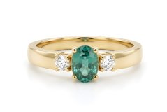 Prsteň- smaragd 0,40 ct- diamanty 0,08ct- žlté zlato- 14 karátov