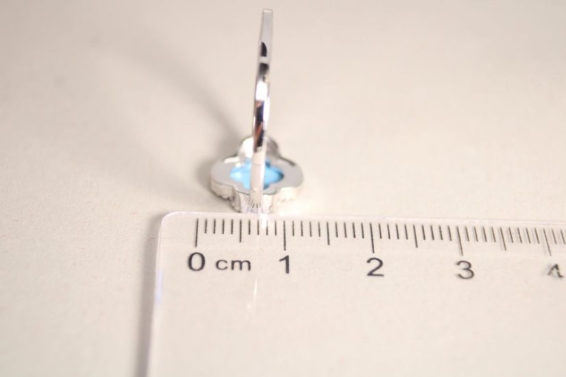 Strieborný prsteň ďatelinka s tyrkysom, rhodium, veľkosť 58, 2,16 g, 925/1000