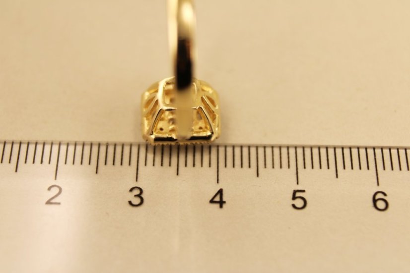 Zlatý prsteň, žlté zlato, číre zirkóny veľkosť 55 3,59g 14k 585/1000