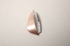 Kombinovaný strieborný prívesok s čírymi zirkónmi, rhodium, 1,04 g, 925/1000