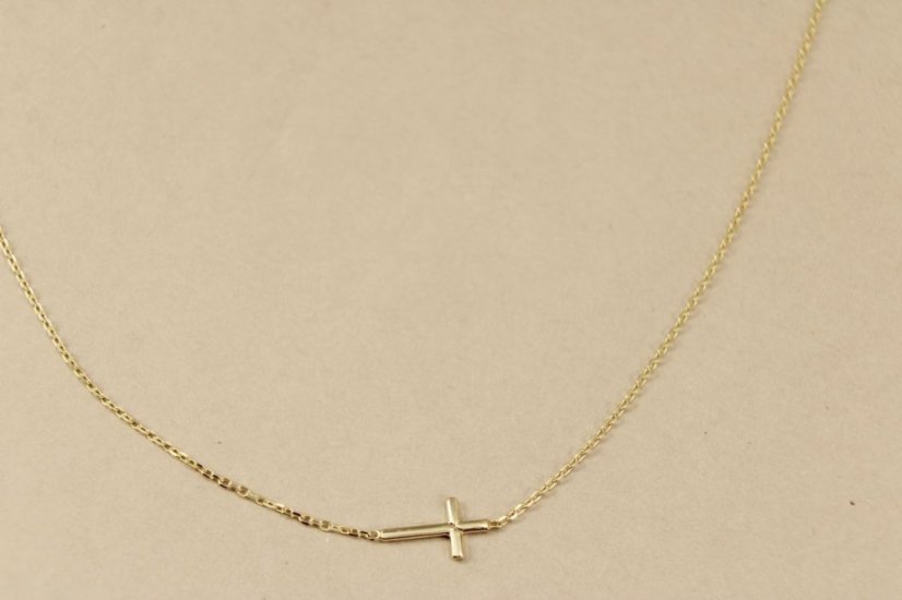 Celebritka-Krížik-Anker-Žlté zlato-14k