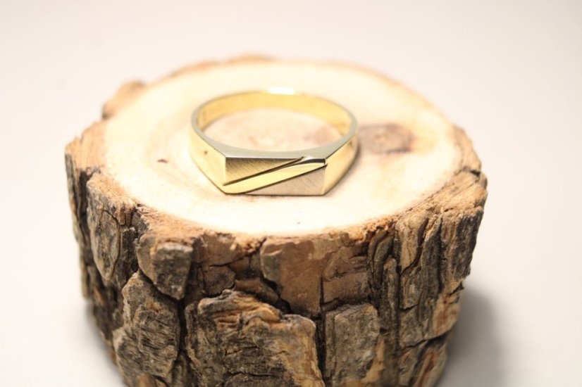 Zlatý prsteň-viacfarebné zlato- lesklo-matná úprava-14karátov