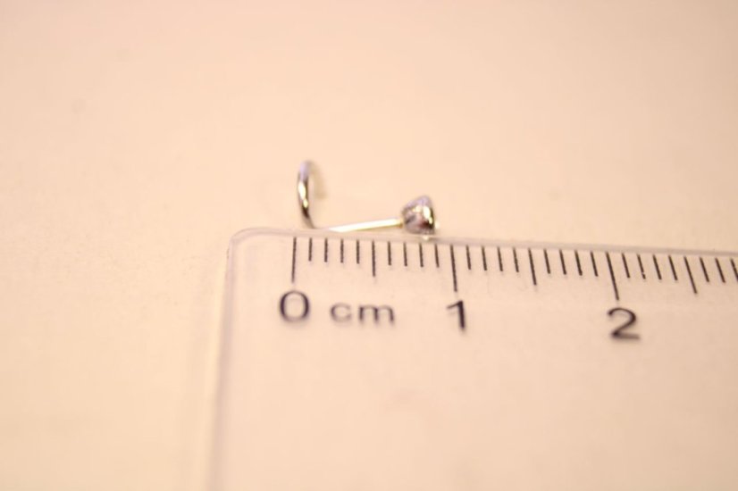 Piercing do nosa- zelený kamienok- rhódiované striebro