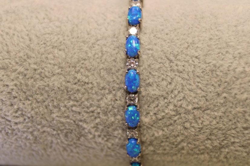 Náramok-modrý opál-číre zirkóny-rhodium-striebro