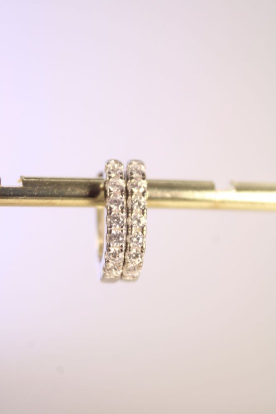 Strieborné rhodiované náušnice, obdĺžnikový tvar s čírymi zirkónmi, kĺbové zapínanie, 1,53 g, 925/1000
