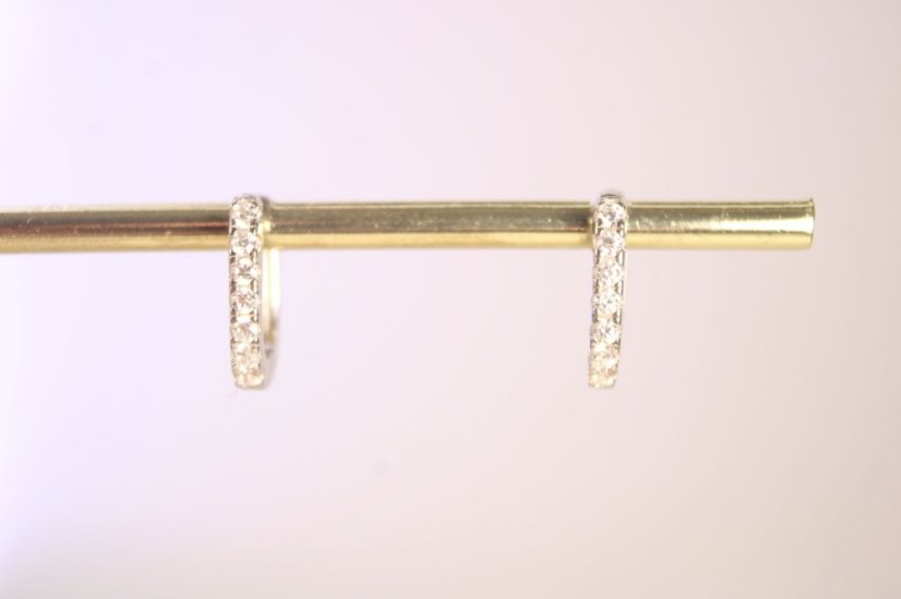 Strieborné rhodiované náušnice, obdĺžnikový tvar s čírymi zirkónmi, kĺbové zapínanie, 1,53 g, 925/1000