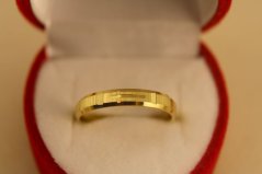 Prsteň- ruženec-matno-lesklý gravír- žlté zlato- 14 karátov