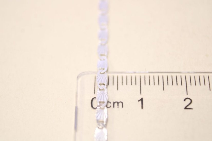 Náramok-gravírované platničky-striebro-rhodium