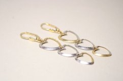 Visiace náušnice- trojica srdiečok- kombinované zlato-patent-14 karátov