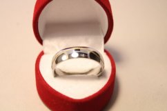 Prsteň- obrúčka- kombinovaná chirurgická oceľ