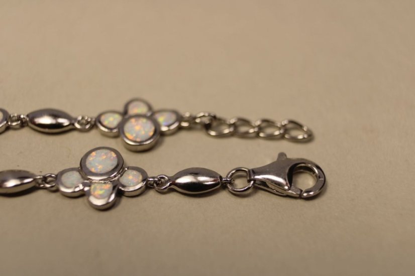Náramok-biely opál-labky-rhodium-striebro