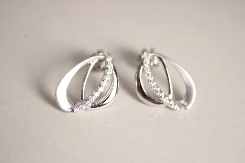 Náušnice-číre zirkóny-lesklomatné- šrúbky- rhódiované striebro