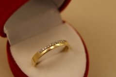 Prsteň- číre zirkóny- žlté zlato- 14 karátov