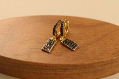 Náušnice - kruhy s príveskami - čierne zirkóny - žlté zlato - 14K