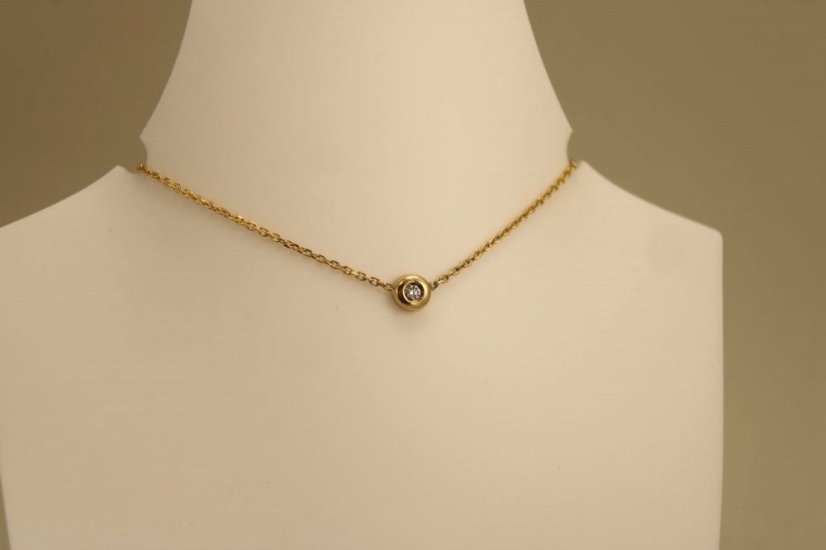 Retiazka - celebritka- diamant- 0,03 ct- žlté zlato- 14 karátov