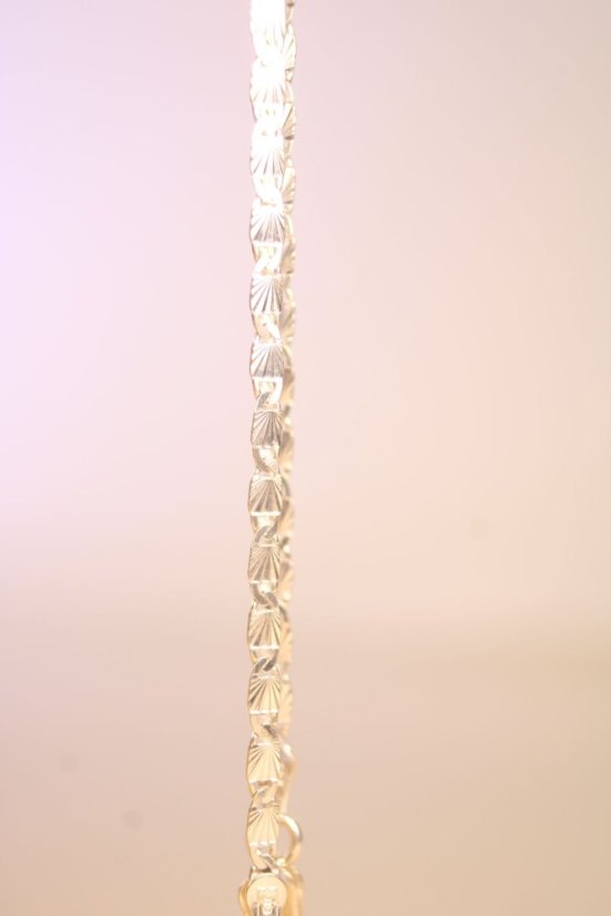 Náramok-gravírované platničky-striebro-rhodium
