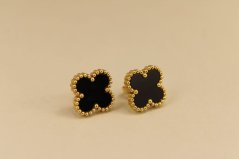 Náušnice- ďatelinka-čierny ónyx- puzetky- pozlátená oceľ- 316/L