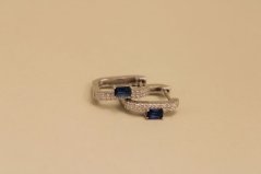 Náušnice - modré a číre zirkóny - kruhy štvorcového tvaru - rhodium - striebro