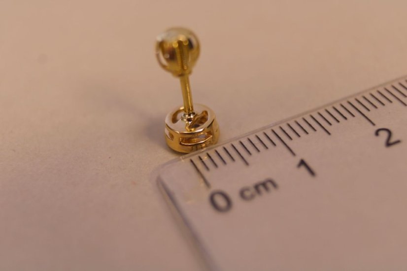 Zlaté naušnice okrúhle brilianty žlté zlato, šrúbky, 1,85 g, 0,16ct, 14 karátov, 585/1000