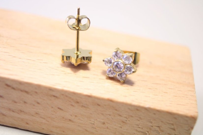 Náušnice- kvet- číre zirkóny- puzetky- pozlátená oceľ