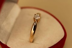 Zlatý prsteň, rúžové zlato, diamant 0,03ct H SI2, veľkosť 52 1,79G 14K 585/1000