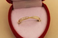 Prsteň- diamanty- H/Si2- žlté zlato- 14 karátov