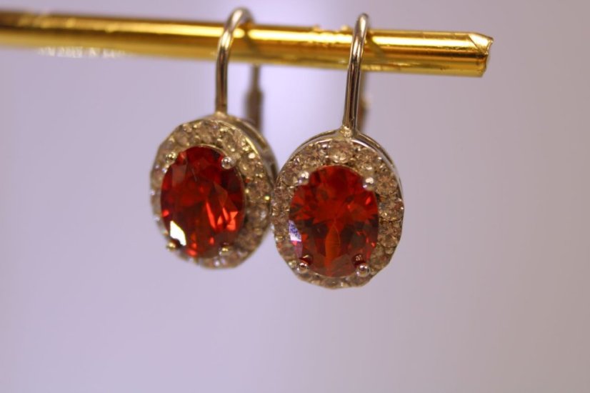 Náušnice-červený kameň-číre zirkóny-patent-rhodium