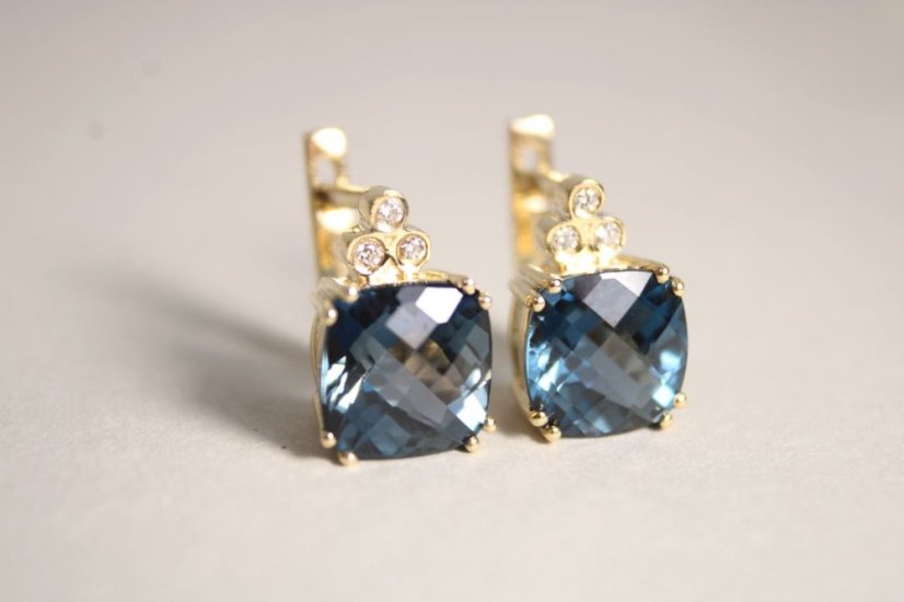 Dámske zlaté náušnice s Topásom a diamantmi 0,045 ct G-H/SI, žlté zlato, francúzske zapínanie, 4,0 g, 14K 585/1000