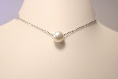 Retiazka- celebritky- biela riečna perla- rhódiované striebro