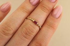 Zlatý prsteň - Točená oburč - Ružový zirkón  - Žlté zlato - 14k