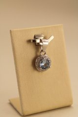 Prívesok- modrý kameň- číre zirkóny- rhódiované striebro