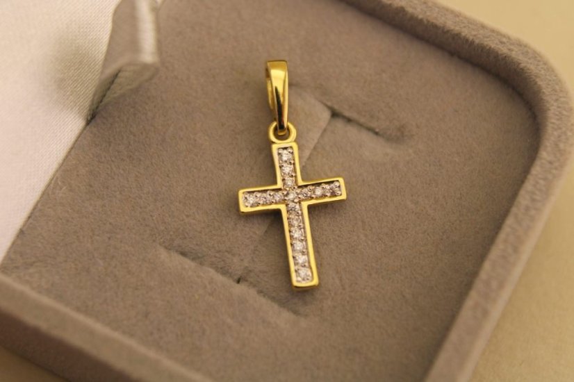 Prívesok- krížik- diamanty- žlté zlato- 14 karátov