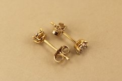 Zlaté náušnice na puzetu, kombinované zlato, diamant 0,06ct SI2 H, 1,18g 14k 585/1000