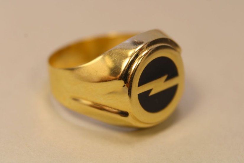Prsteň - logo OPEL- žlté zlato-14 karátov