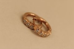 Náušnice- krúžky- číre kamienky- zacvakávacie- pozlátené striebro