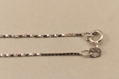 Zlatá retiazka vzorovaná, biele zlato, 46cm 1,88g, 14k 585/1000