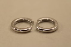 Náušnice- kruhy- zacvakávacie-rhodiované striebro