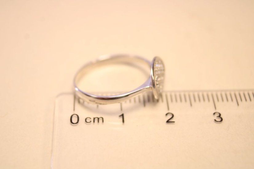 Prsteň-číre zirkóny- biele zlato- 14 karátov