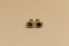 Smaragdové - diamantové náušnice - žlté zlato - diamanty 0,09 ct - šrúbky - 14K