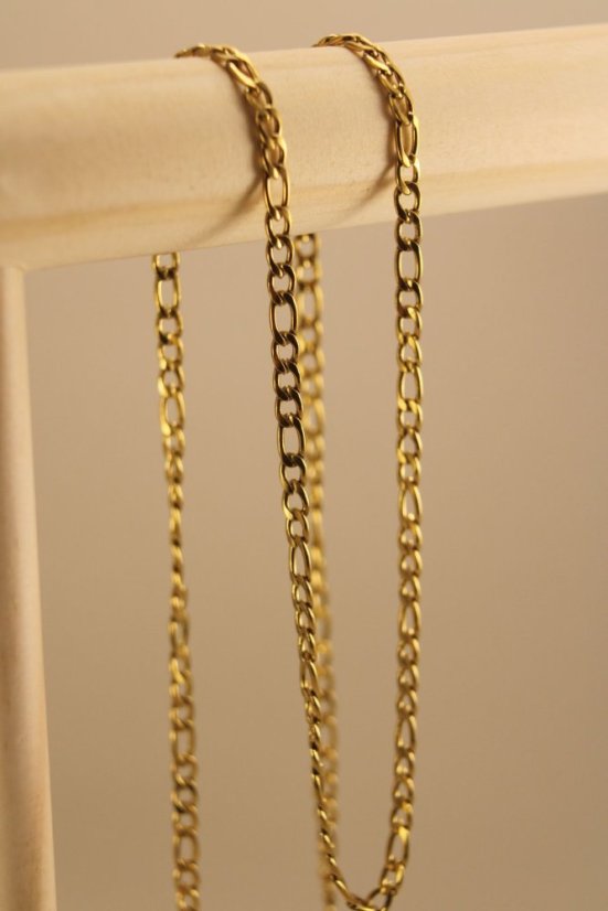 Retiazka vo vzore Figaro- pozlátená chirurgická oceľ