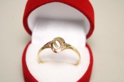 Prsteň- kombinované zlato-gravír-14 karátov